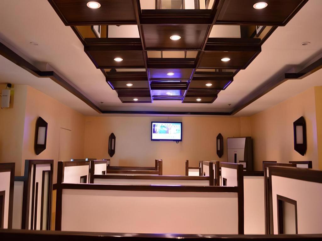 Hotel Sogo Edsa Caloocan Экстерьер фото